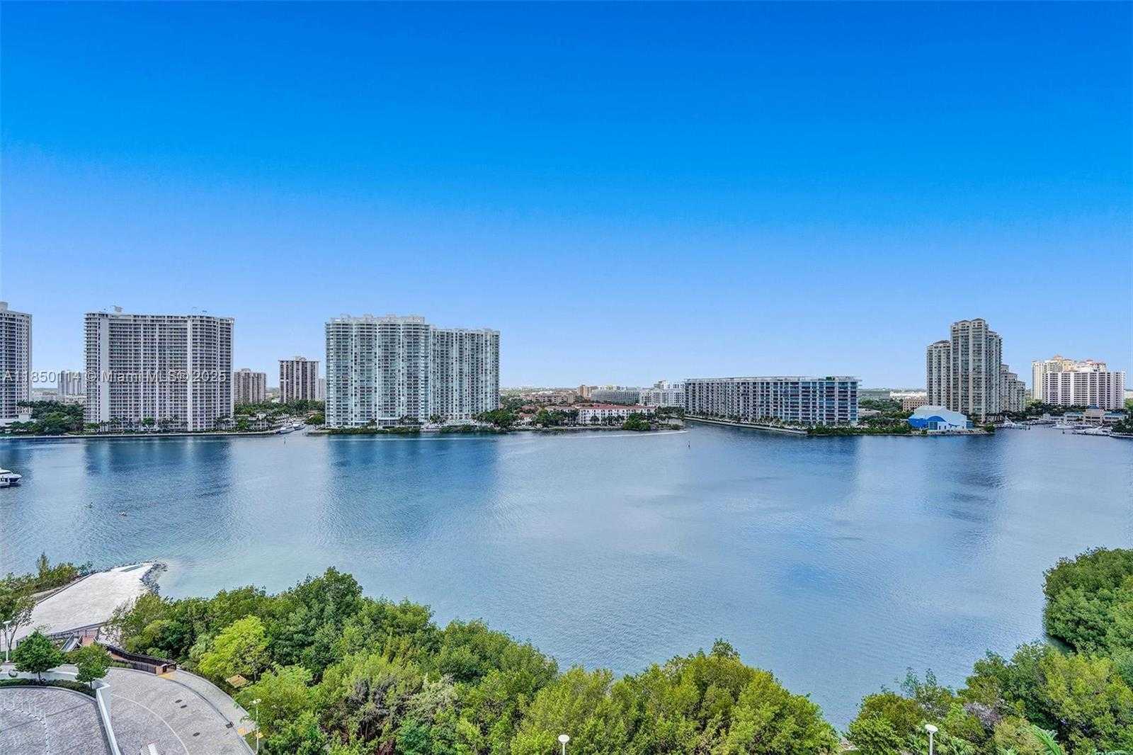Small Image of 5000 ISLAND ESTATES DR #1006, Aventura Number 41