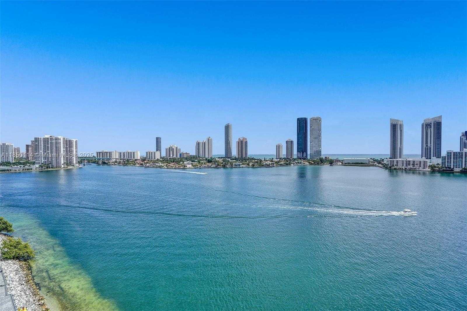 Small Image of 5000 ISLAND ESTATES DR #1006, Aventura Number 46