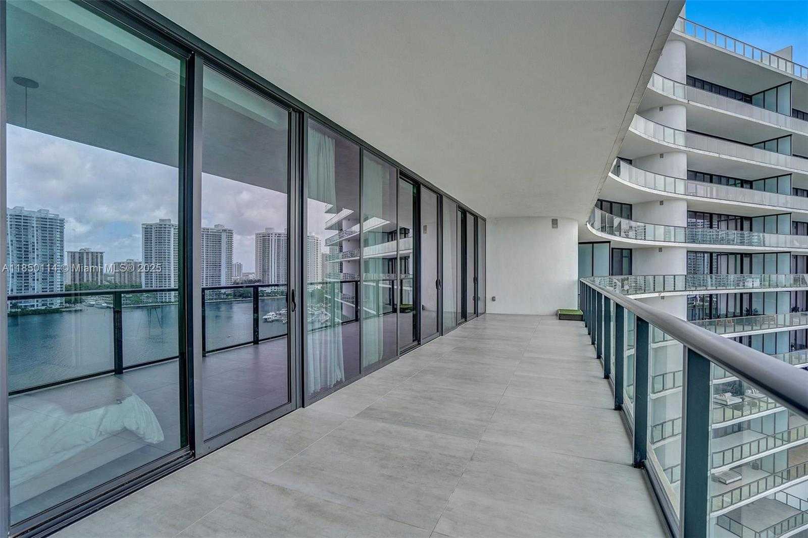 Small Image of 5000 ISLAND ESTATES DR #1006, Aventura Number 49
