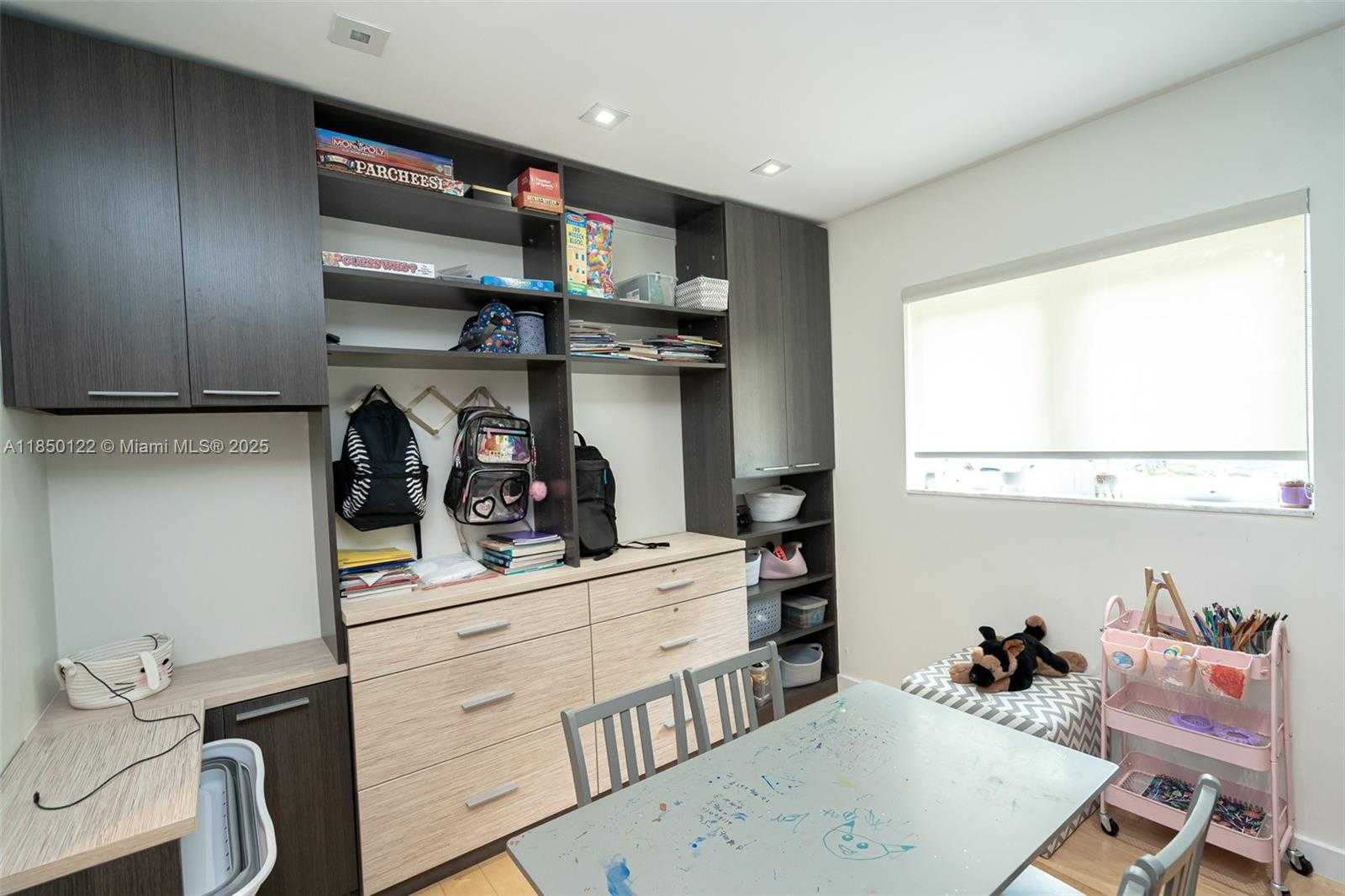 Small Image of 13253 SOUTH WEST 104TH CT, Miami Number 26