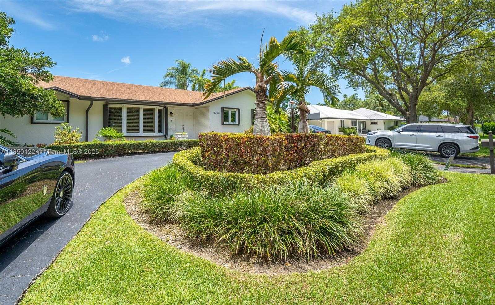 Small Image of 13253 SOUTH WEST 104TH CT, Miami Number 6