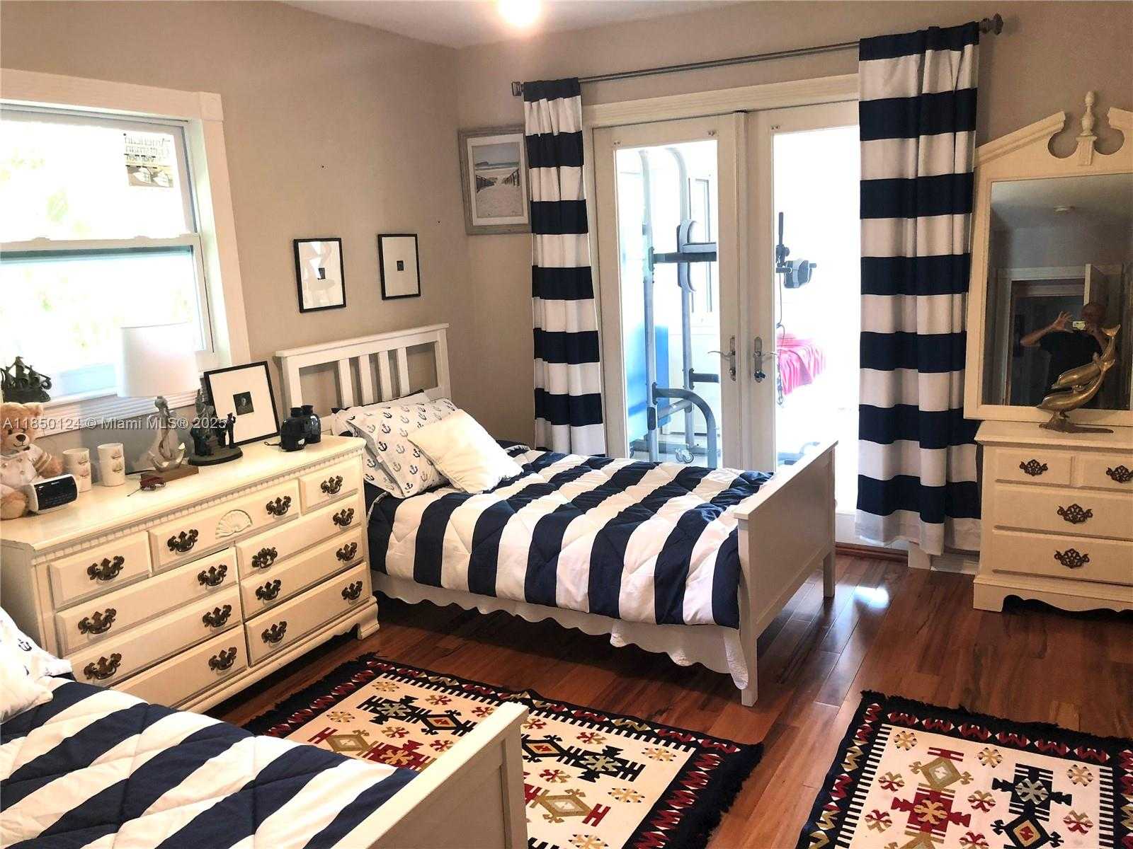 Small Image of 1524 ARGYLE DR #1, Fort Lauderdale Number 10