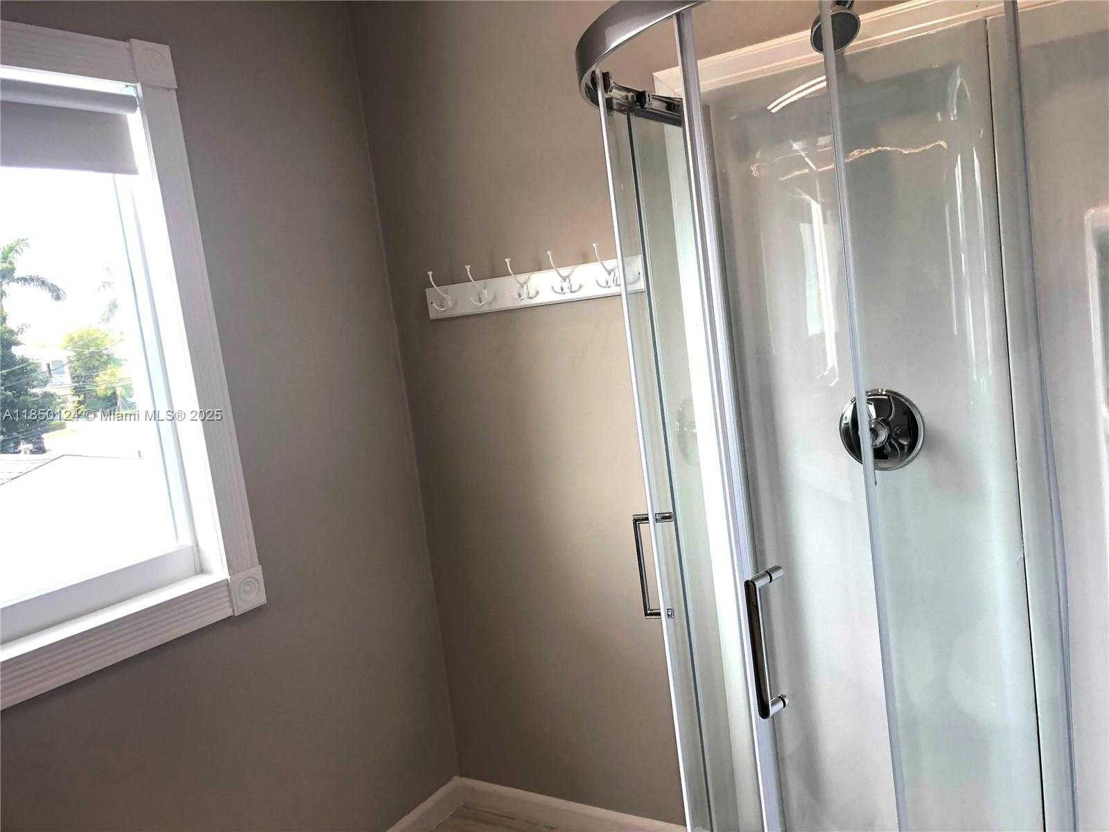Small Image of 1524 ARGYLE DR #1, Fort Lauderdale Number 26