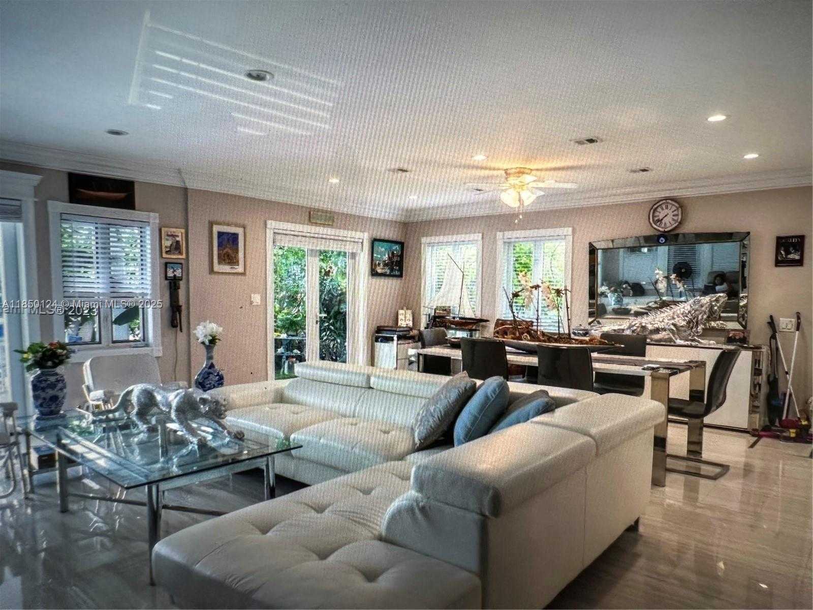 Small Image of 1524 ARGYLE DR #1, Fort Lauderdale Number 33