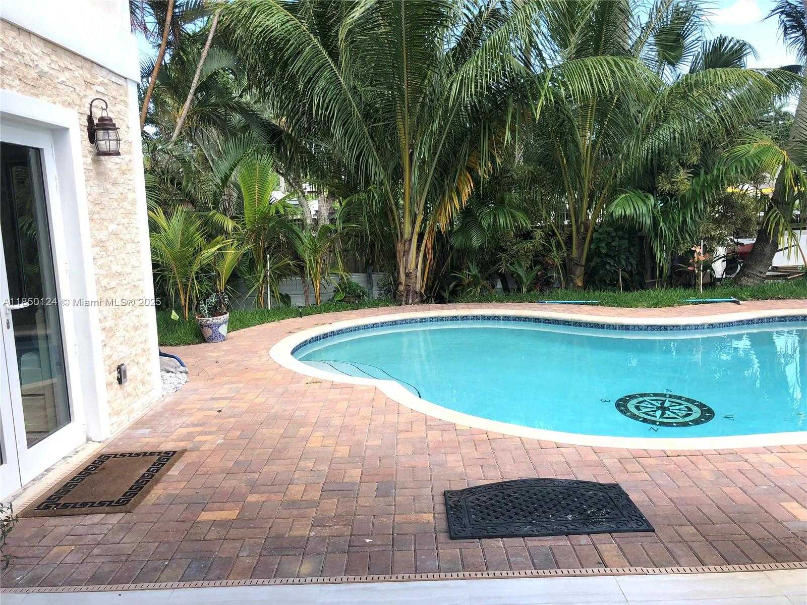 Small Image of 1524 ARGYLE DR #1, Fort Lauderdale Number 4