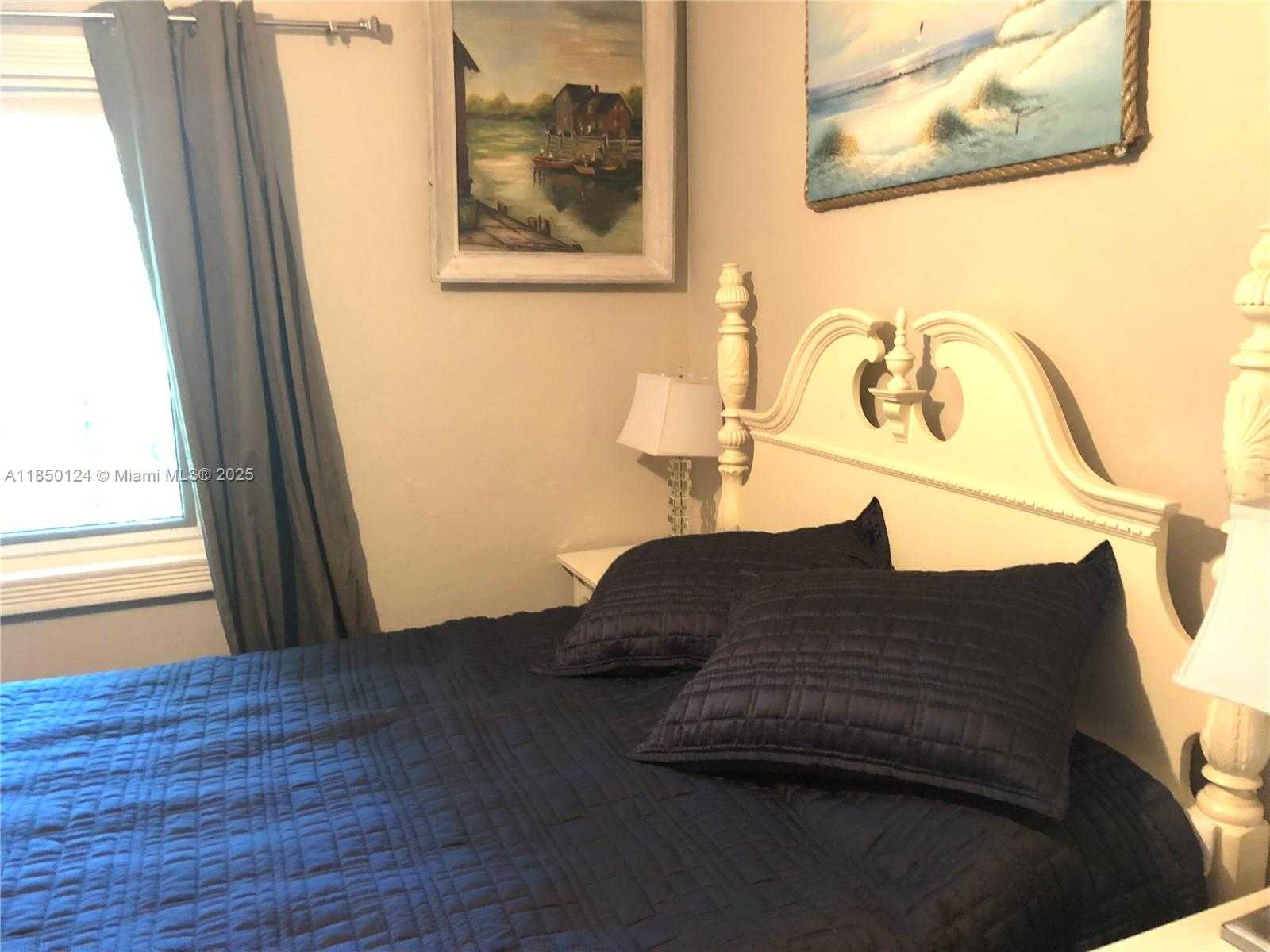 Small Image of 1524 ARGYLE DR #1, Fort Lauderdale Number 9