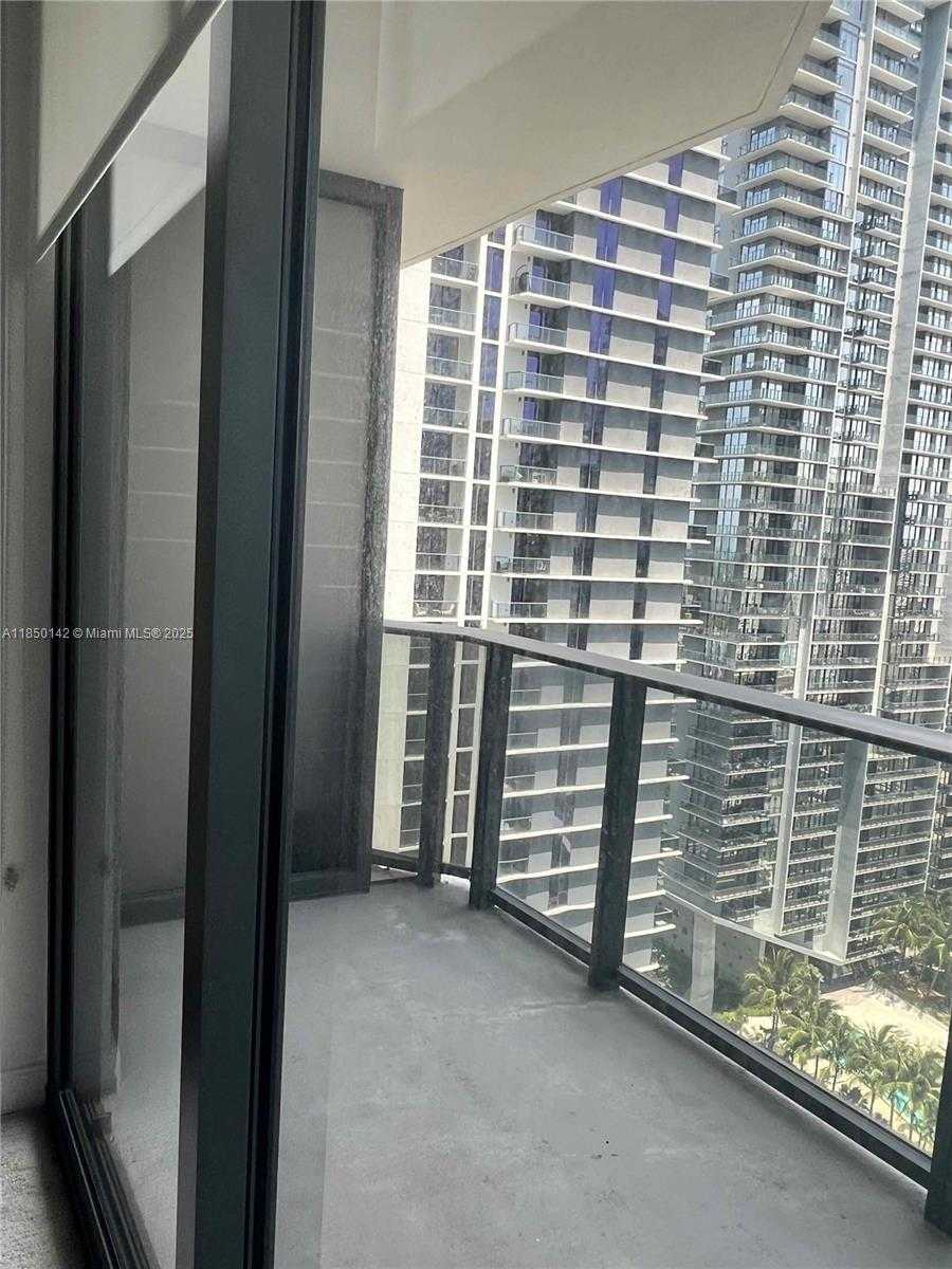 Small Image of 45 SOUTH WEST 9TH ST #2809, Miami Number 24