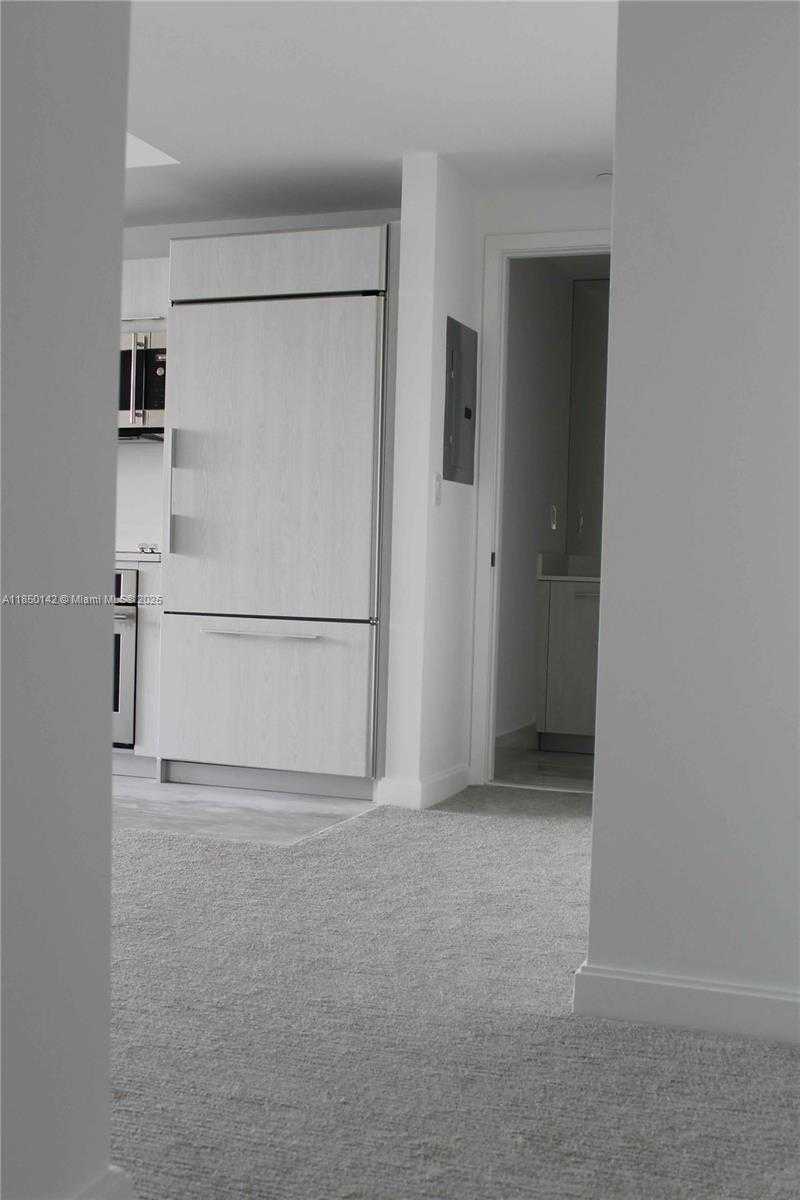 Small Image of 45 SOUTH WEST 9TH ST #2809, Miami Number 5
