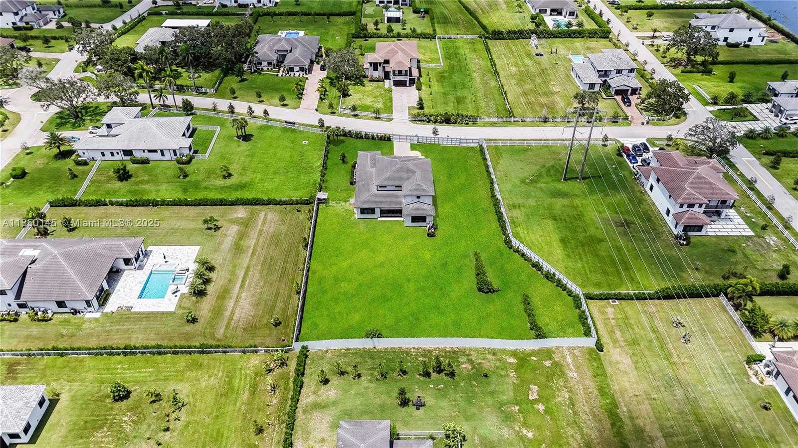 Small Image of 15846 SOUTH WEST 49TH ST, Southwest Ranches Number 38
