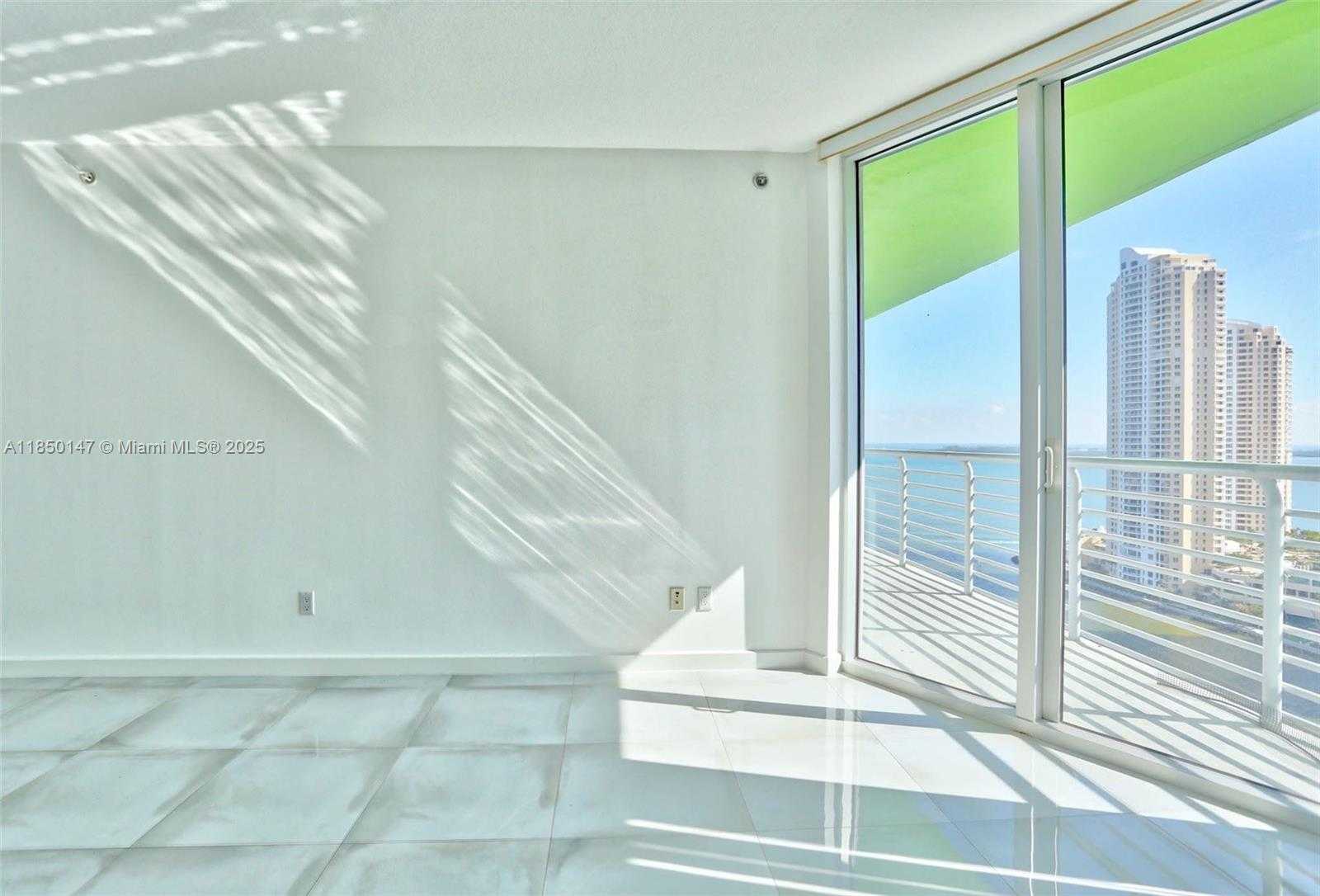 Small Image of 325 SOUTH BISCAYNE BLVD #2317, Miami Number 5