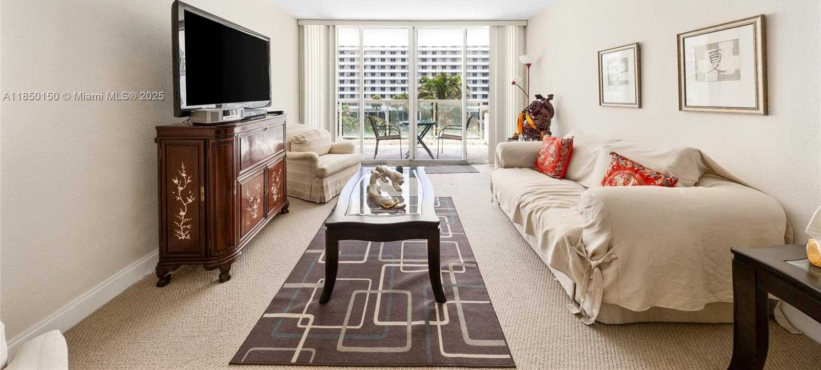 Small Image of 5600 COLLINS AVE #5D, Miami Beach Number 20