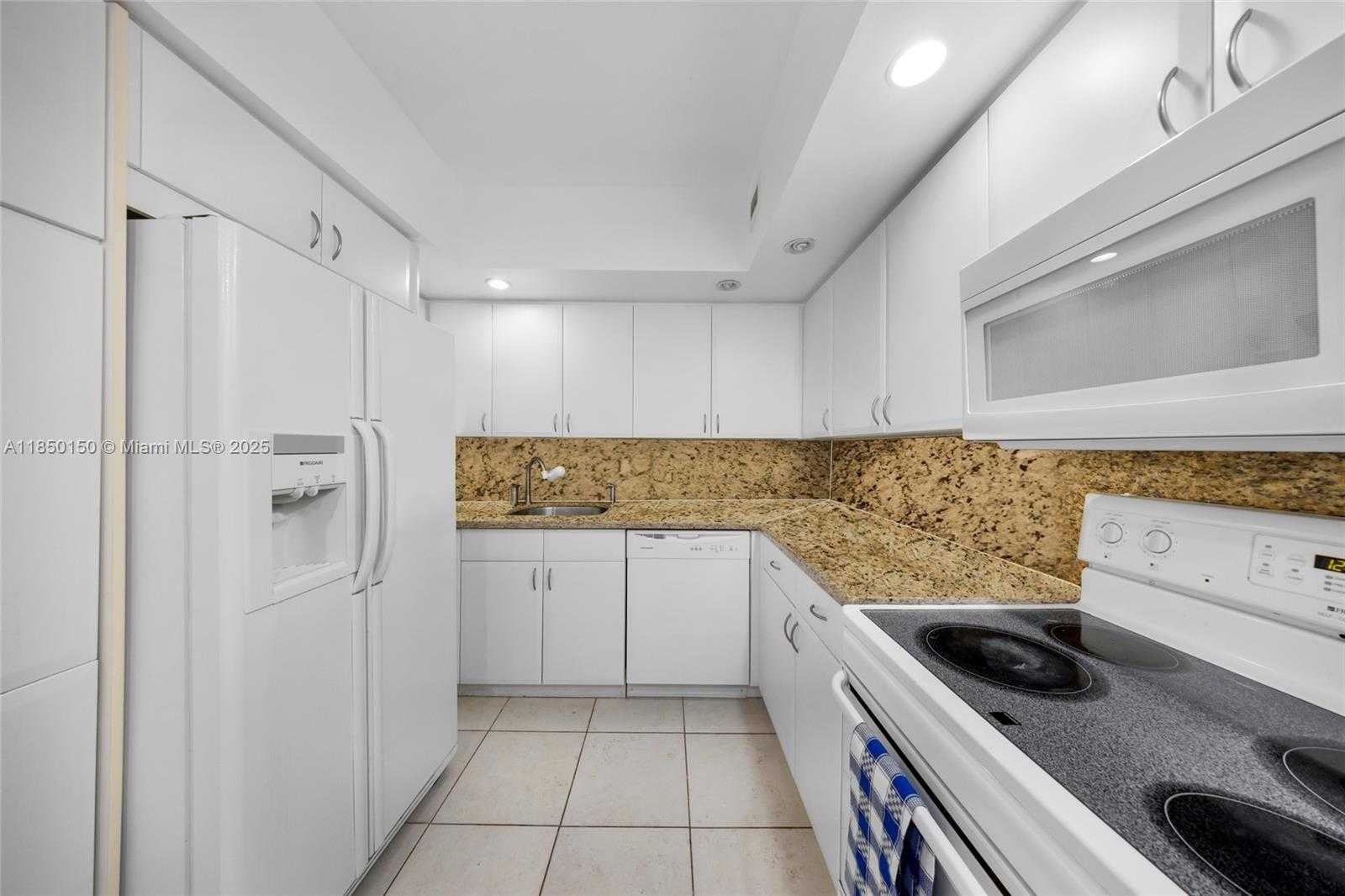 Small Image of 5600 COLLINS AVE #5D, Miami Beach Number 22