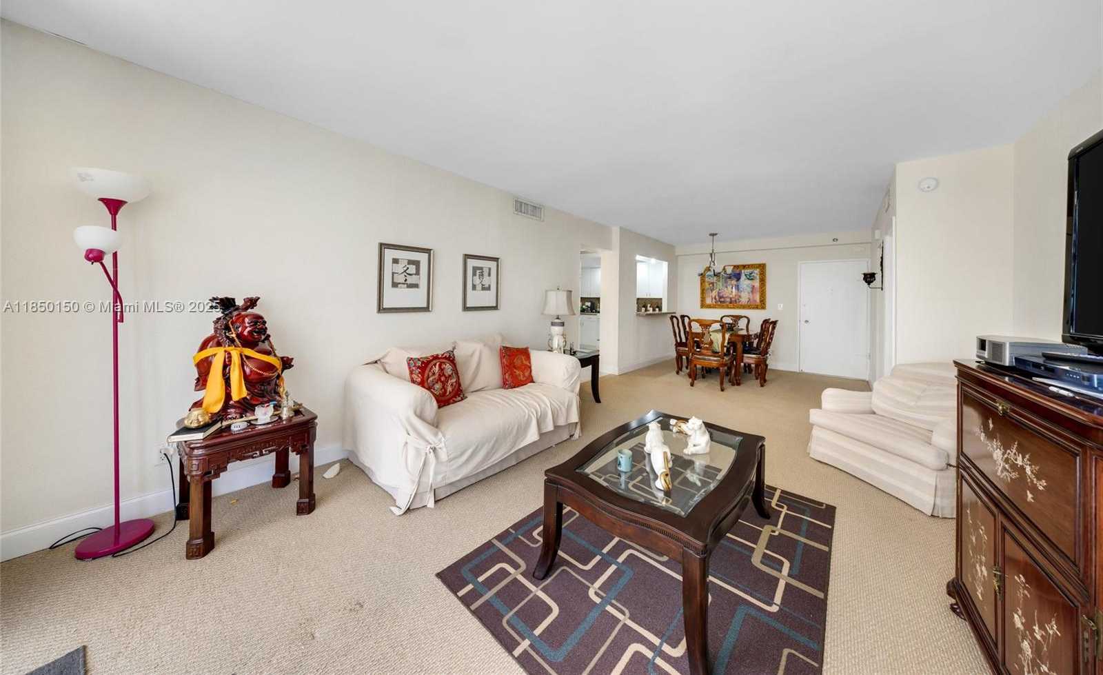 Small Image of 5600 COLLINS AVE #5D, Miami Beach Number 3