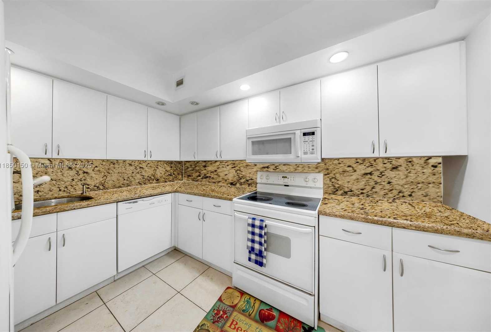 Small Image of 5600 COLLINS AVE #5D, Miami Beach Number 5