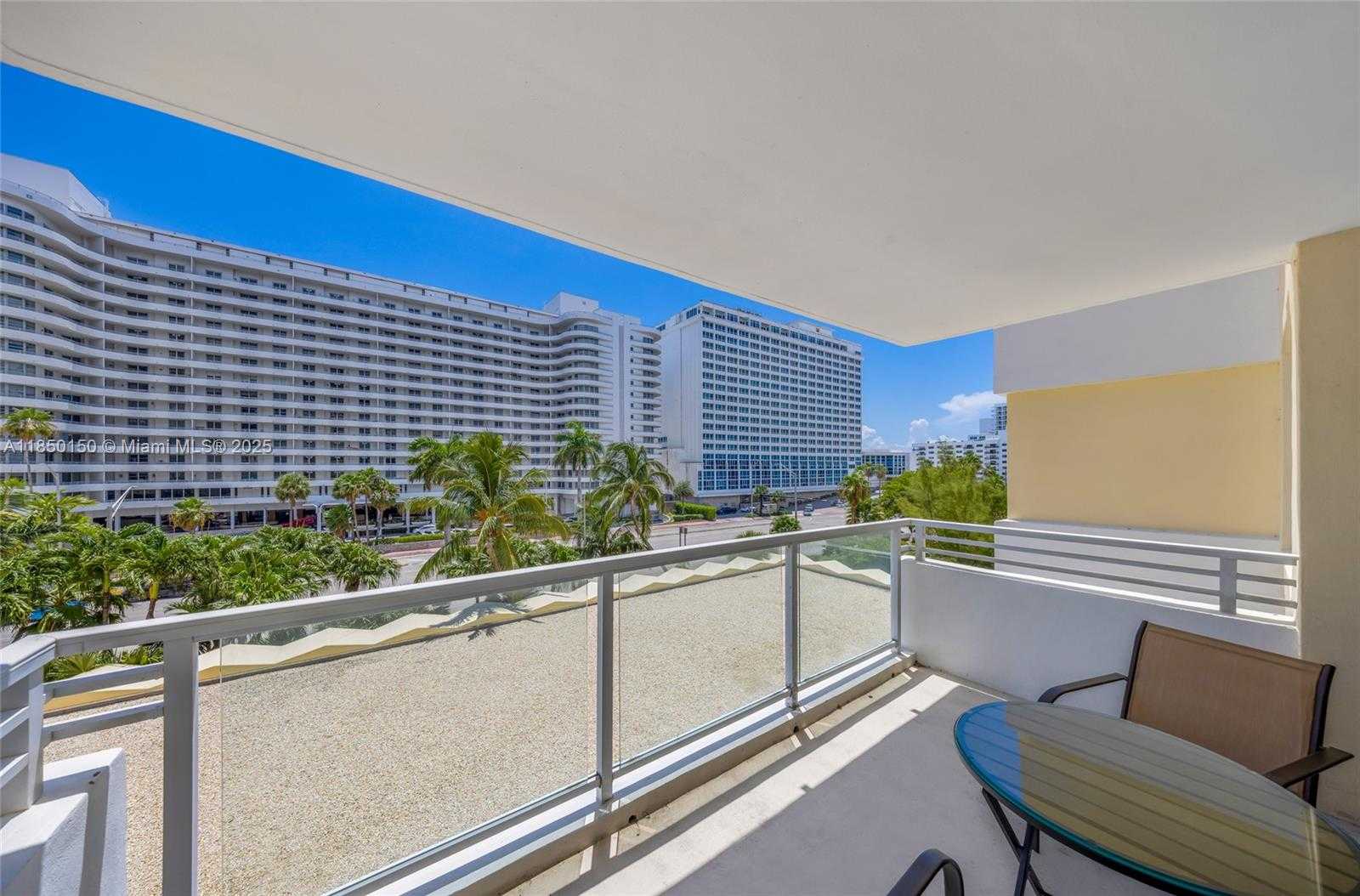 Small Image of 5600 COLLINS AVE #5D, Miami Beach Number 8