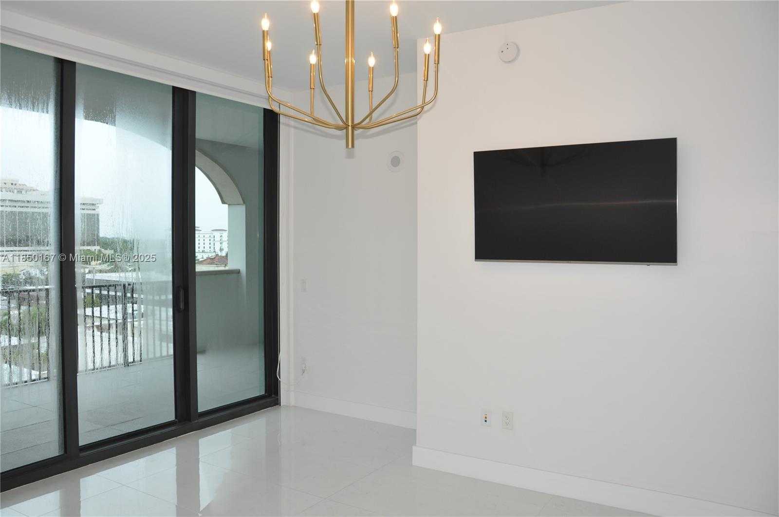 Small Image of 275 GIRALDA AVE #6F, Coral Gables Number 10
