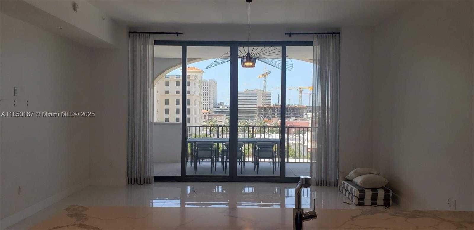 Small Image of 275 GIRALDA AVE #6F, Coral Gables Number 16