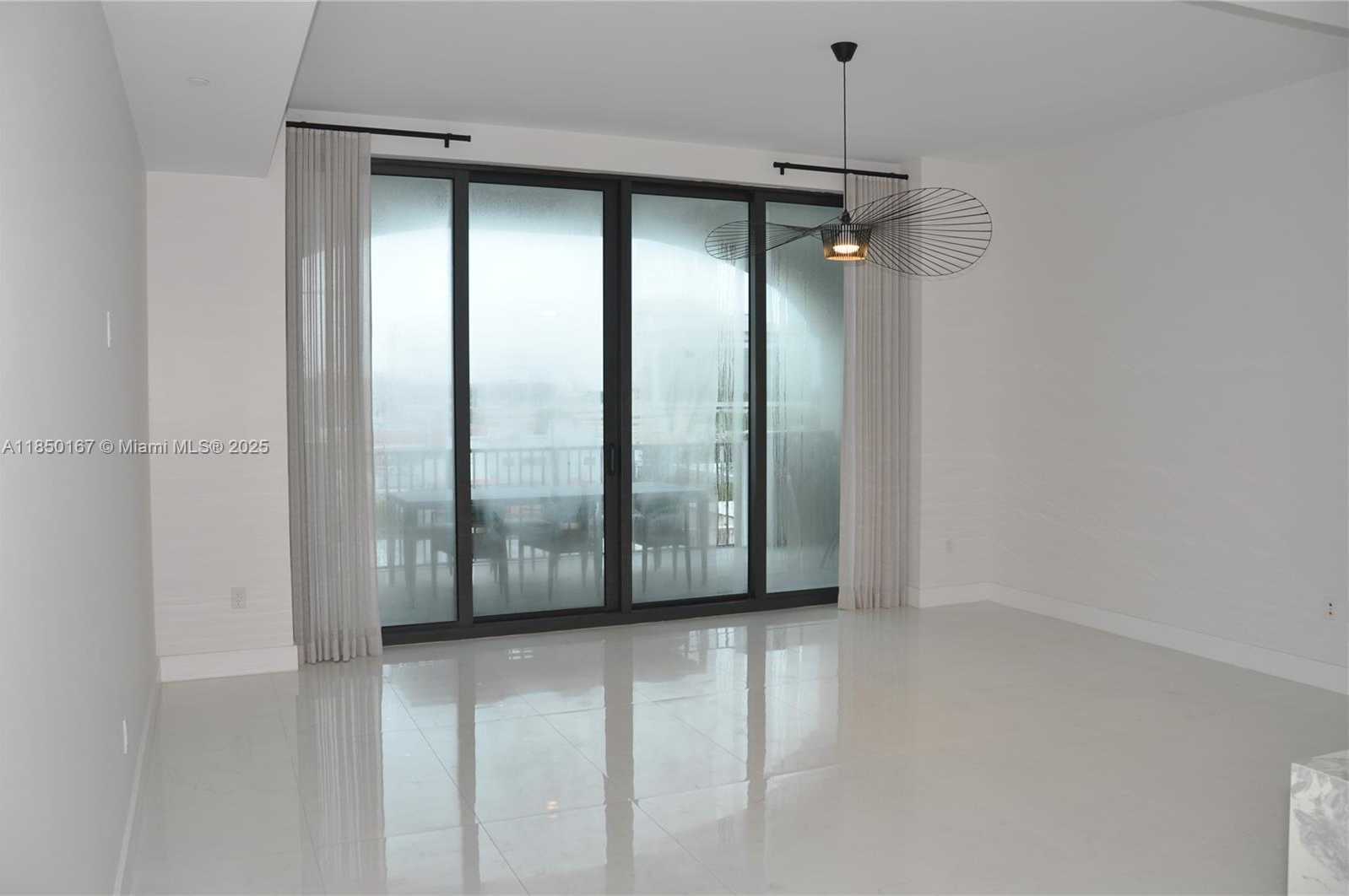 Small Image of 275 GIRALDA AVE #6F, Coral Gables Number 17