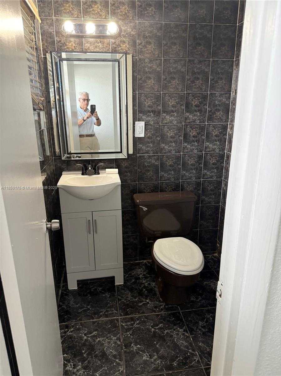 Small Image of 10425 SOUTH WEST 152ND ST #10425, Miami Number 10