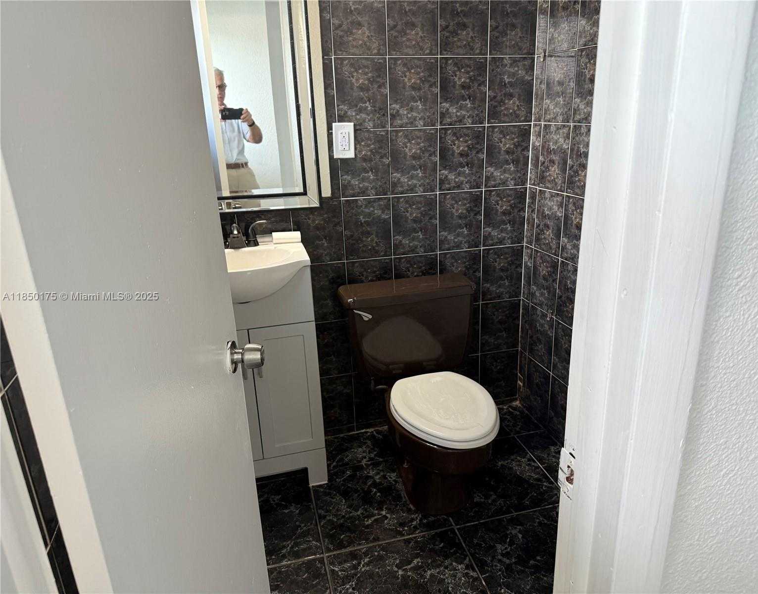 Small Image of 10425 SOUTH WEST 152ND ST #10425, Miami Number 11