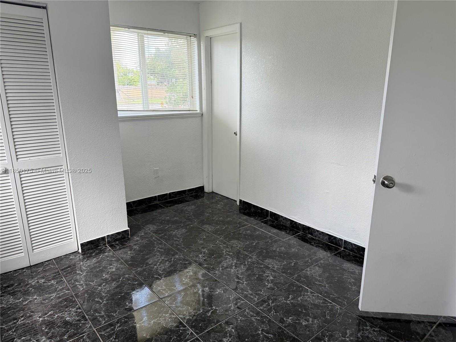 Small Image of 10425 SOUTH WEST 152ND ST #10425, Miami Number 12