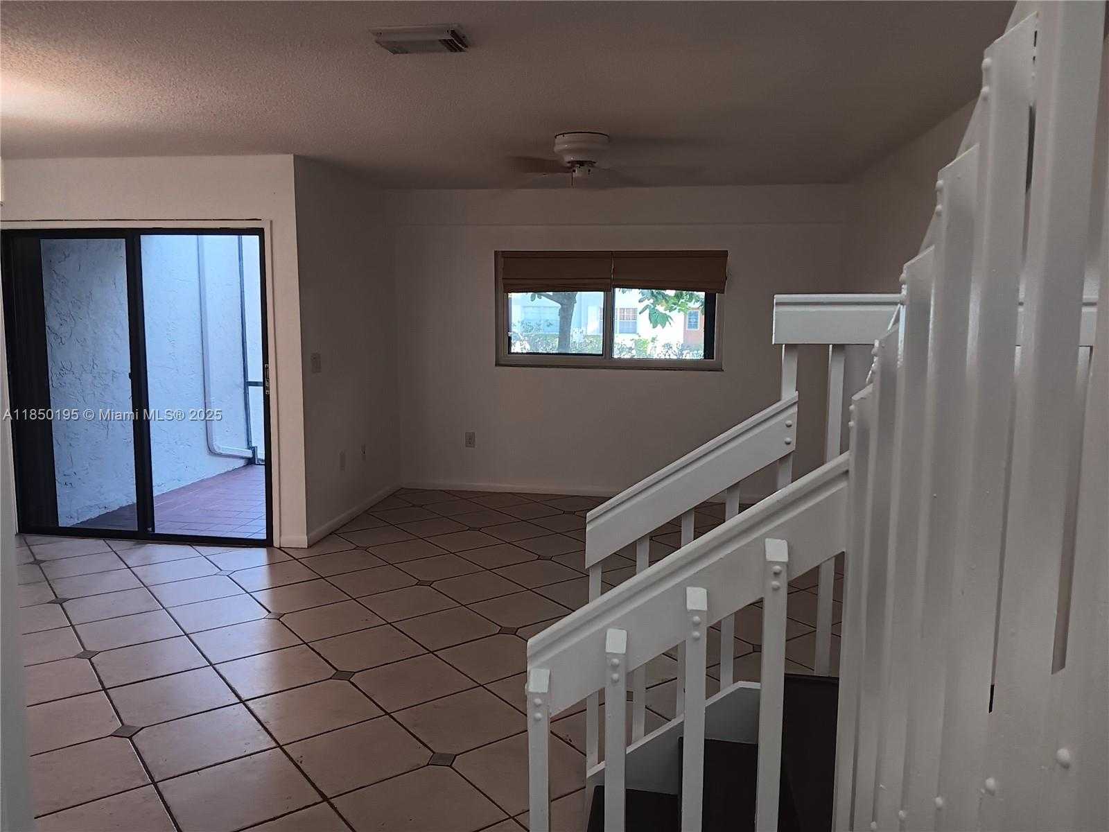 Small Image of 1532 GABRIEL ST #1532, Hollywood Number 19