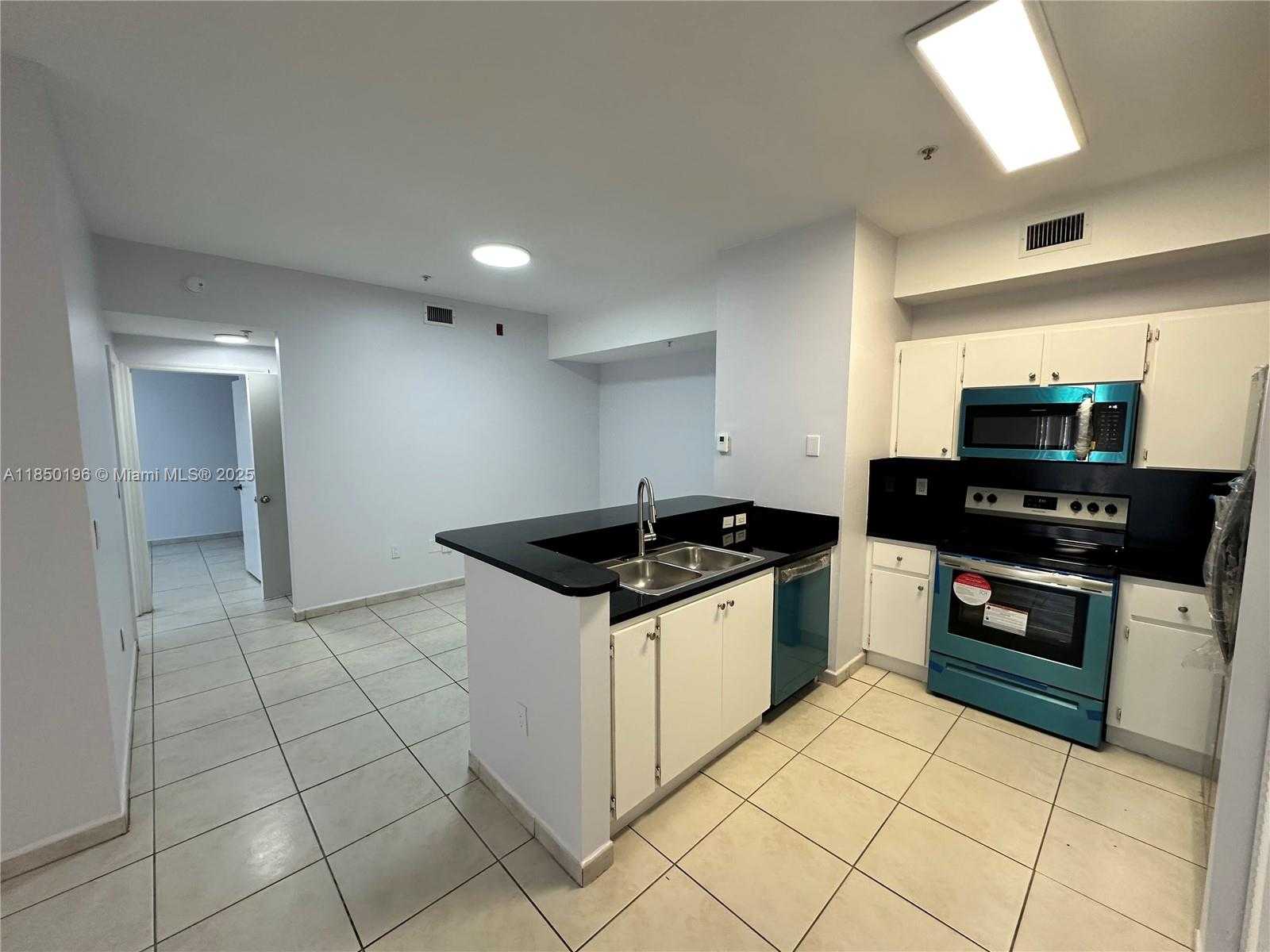 Small Image of 7220 NORTH WEST 114TH AVE #31016, Doral Number 5