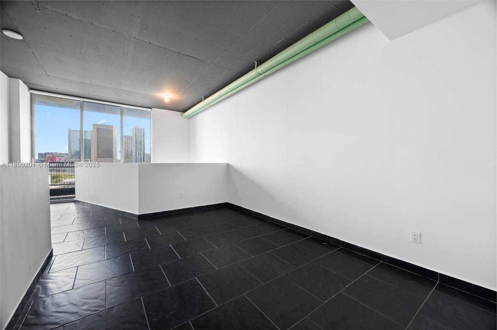 Small Image of 690 SOUTH WEST 1 CT #1217, Miami Number 12