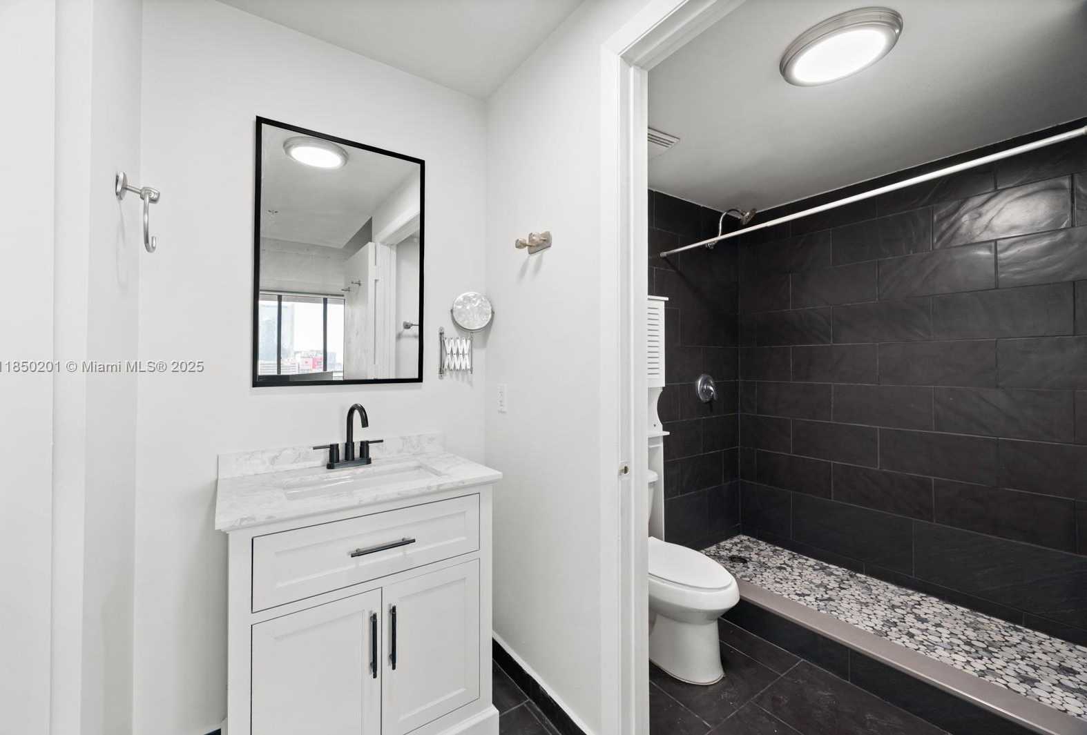 Small Image of 690 SOUTH WEST 1 CT #1217, Miami Number 13