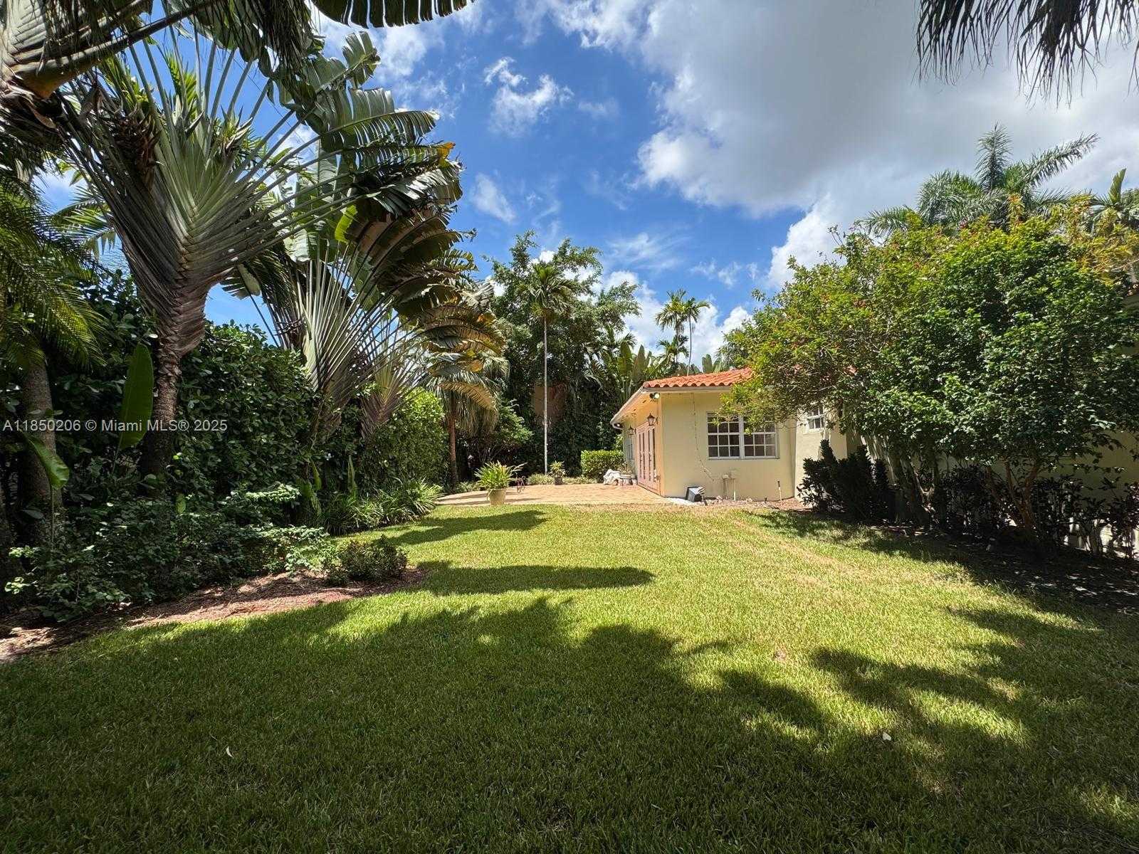Small Image of 1512 CERTOSA AVE #1512, Coral Gables Number 10