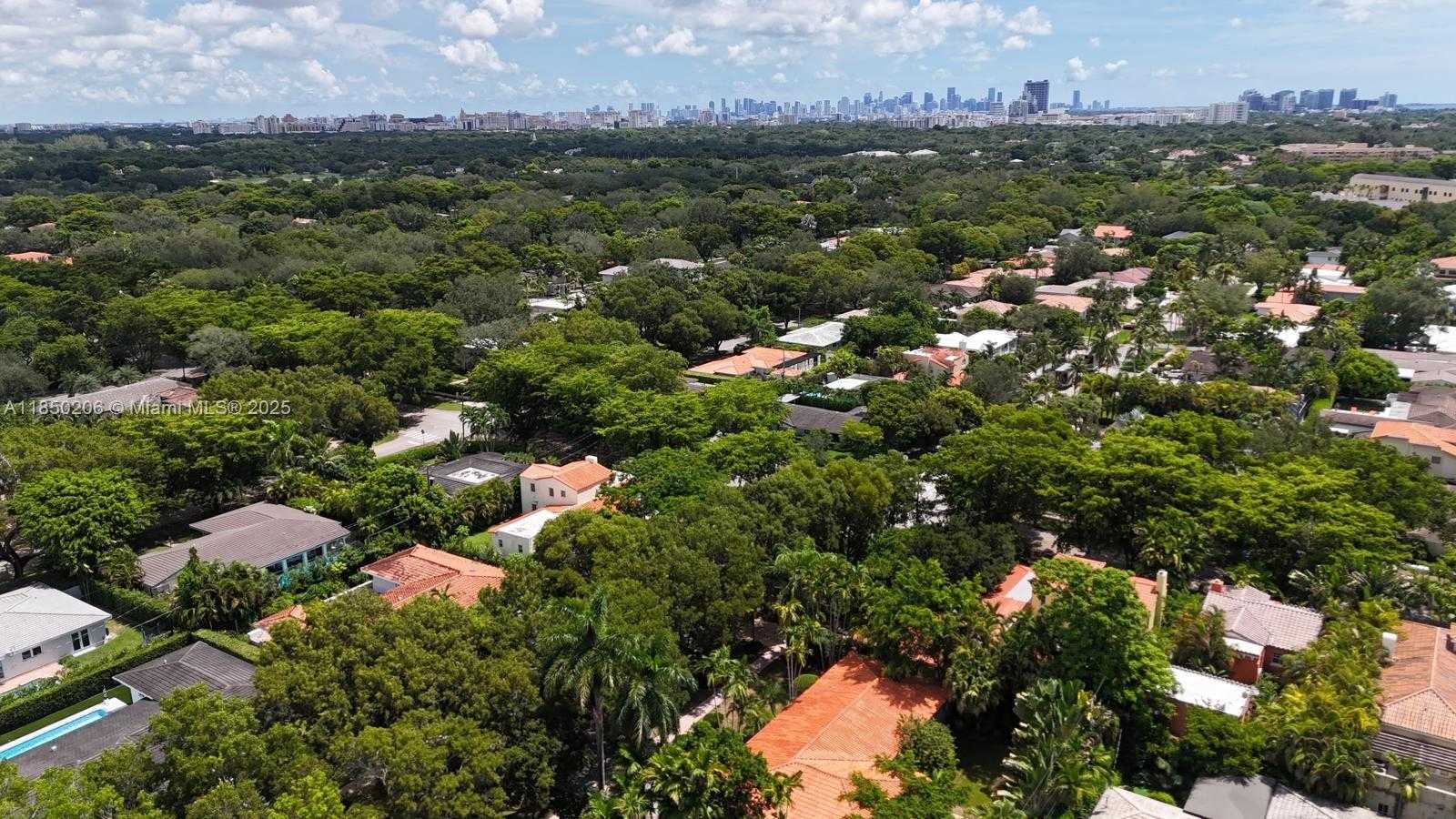 Small Image of 1512 CERTOSA AVE #1512, Coral Gables Number 2