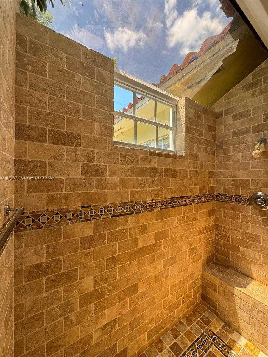 Small Image of 1512 CERTOSA AVE #1512, Coral Gables Number 20
