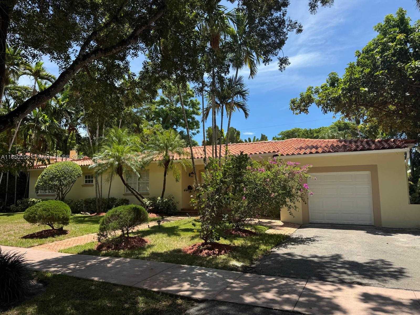 Small Image of 1512 CERTOSA AVE #1512, Coral Gables Number 33