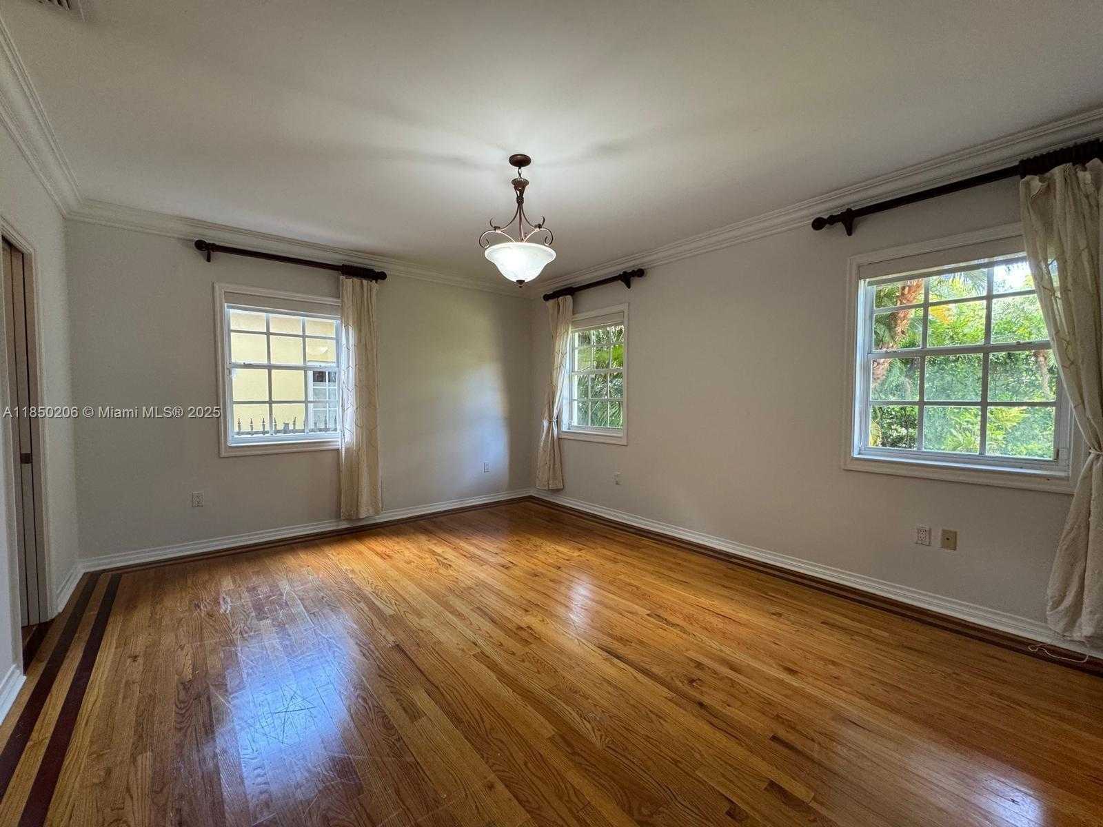 Small Image of 1512 CERTOSA AVE #1512, Coral Gables Number 40