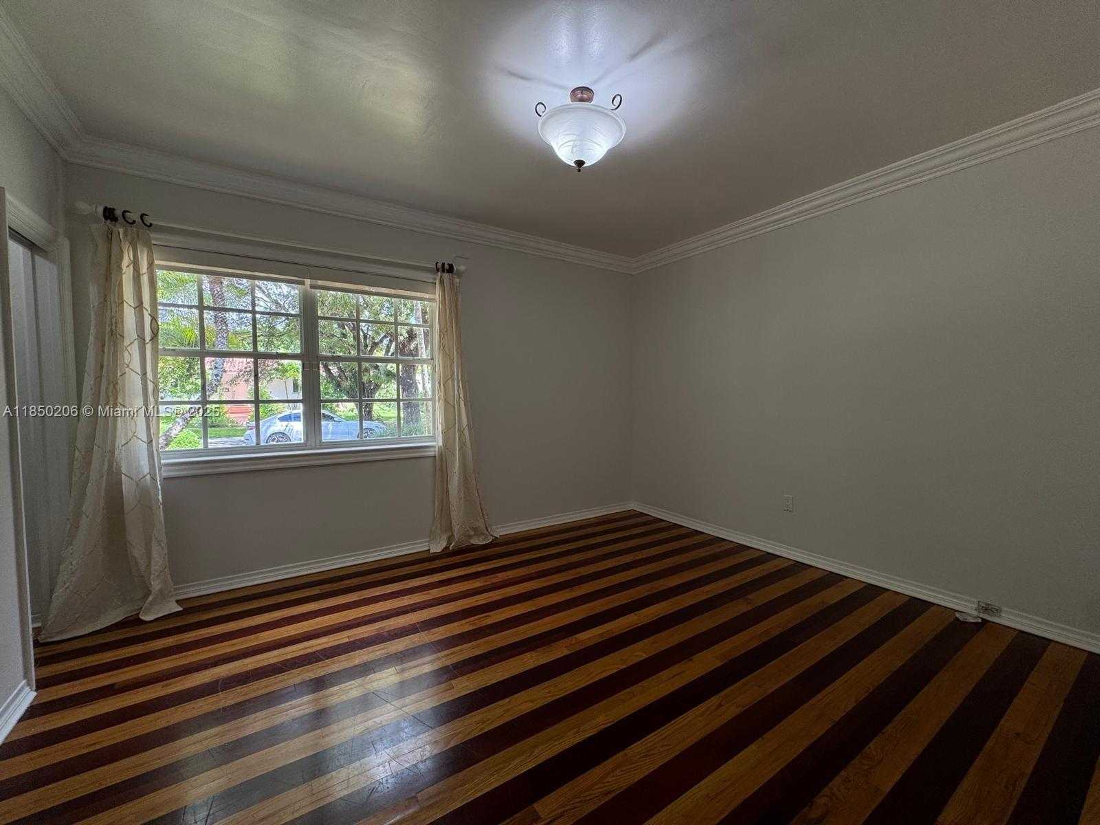Small Image of 1512 CERTOSA AVE #1512, Coral Gables Number 5