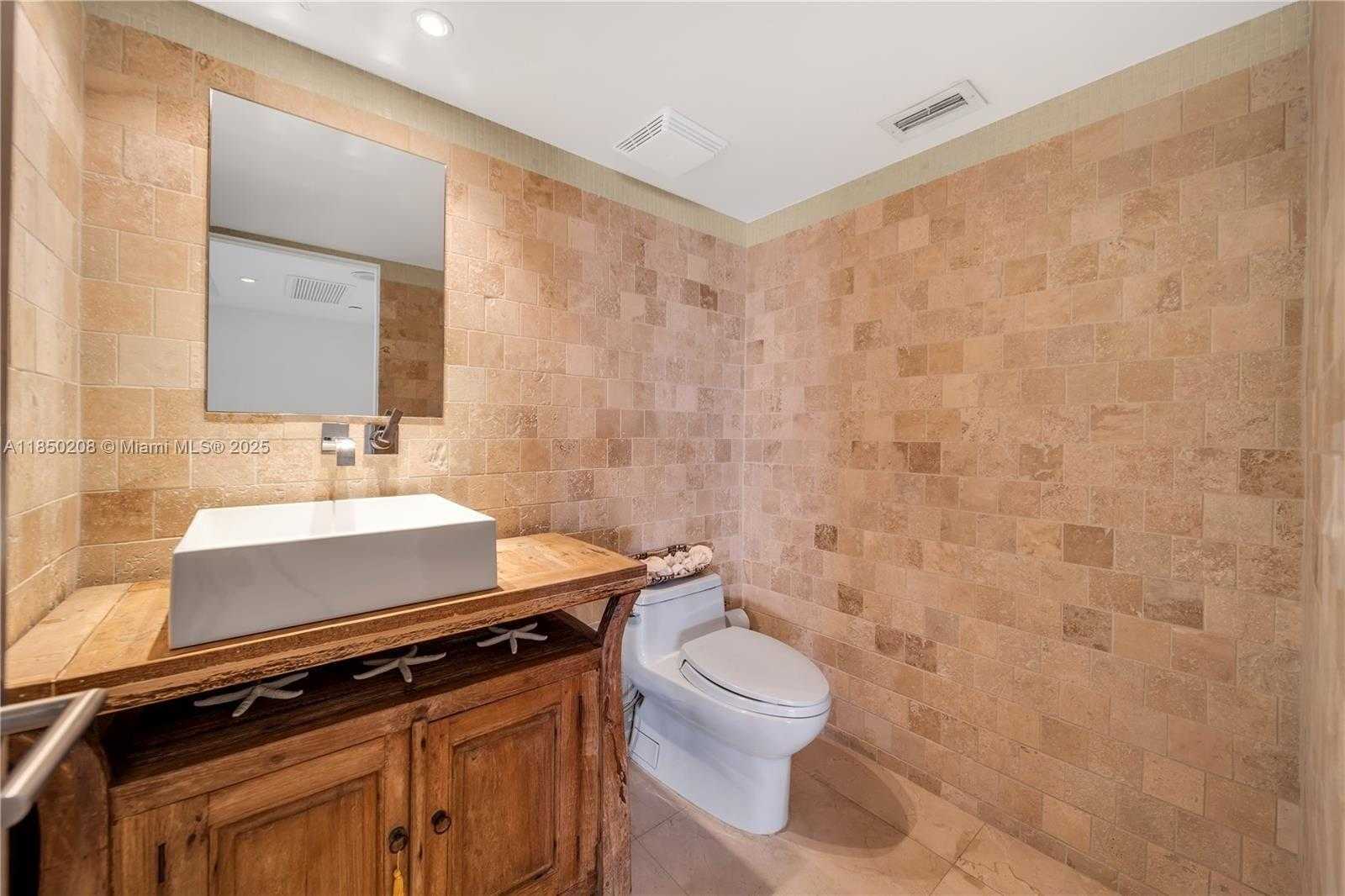 Small Image of 199 OCEAN LANE DR #901, Key Biscayne Number 21