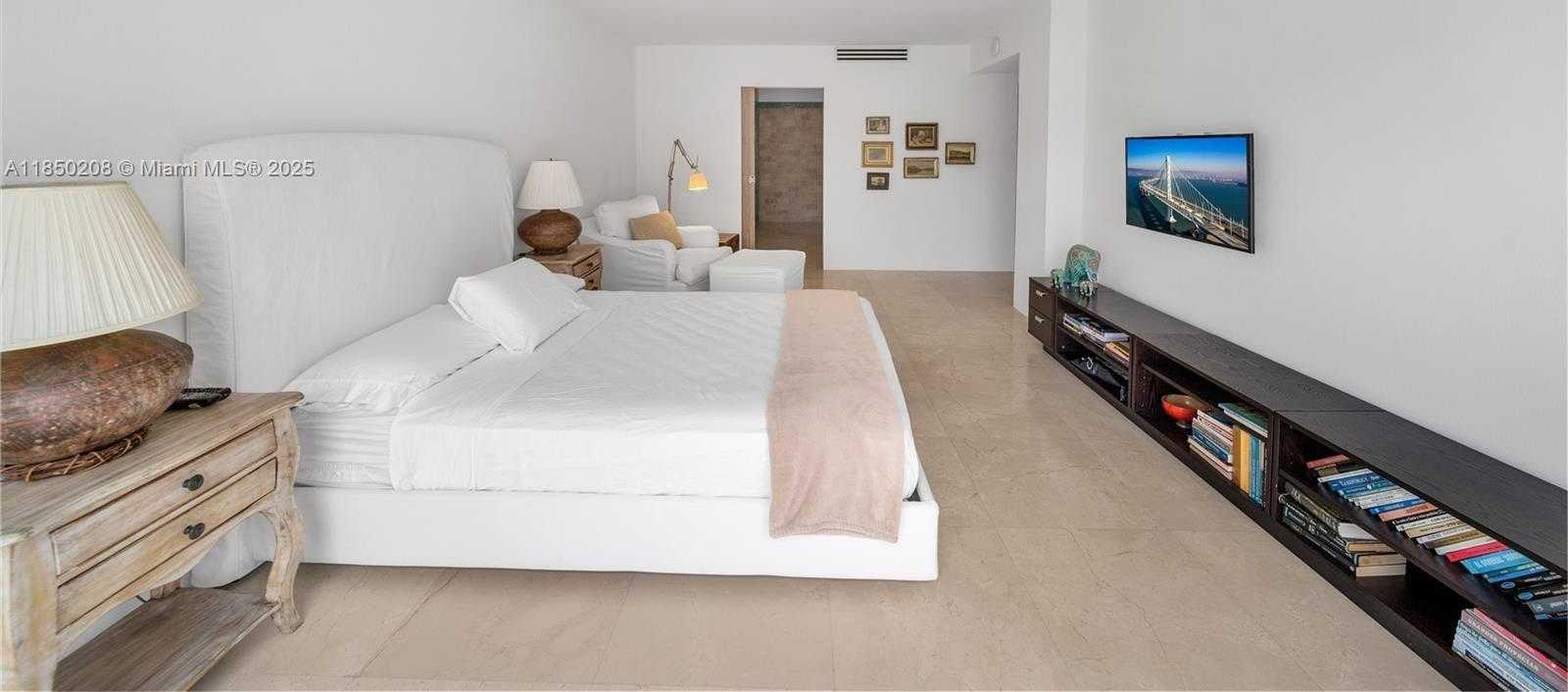 Small Image of 199 OCEAN LANE DR #901, Key Biscayne Number 22