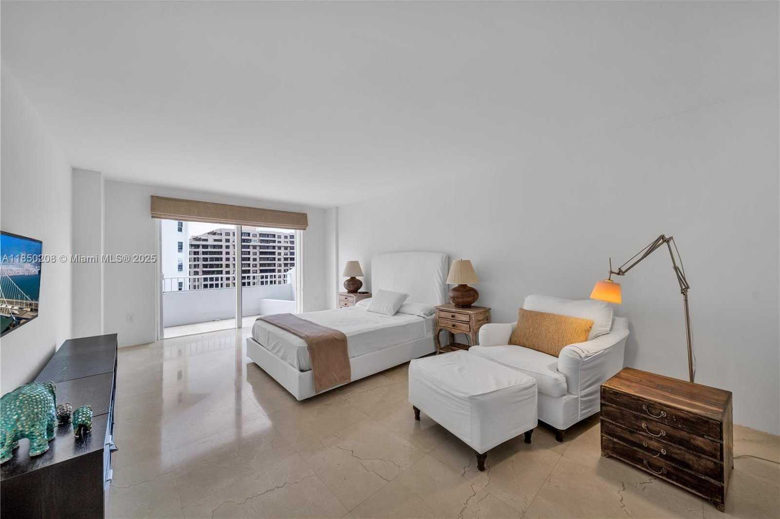 Small Image of 199 OCEAN LANE DR #901, Key Biscayne Number 24