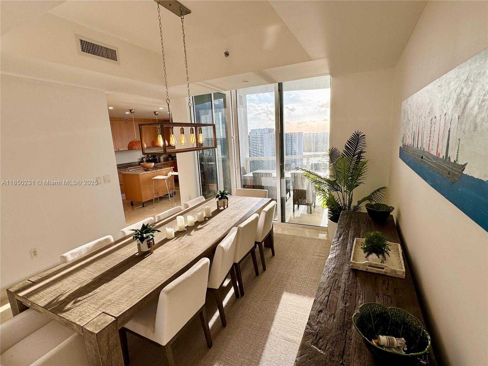 Small Image of 15901 COLLINS AVE #1804, Sunny Isles Beach Number 8