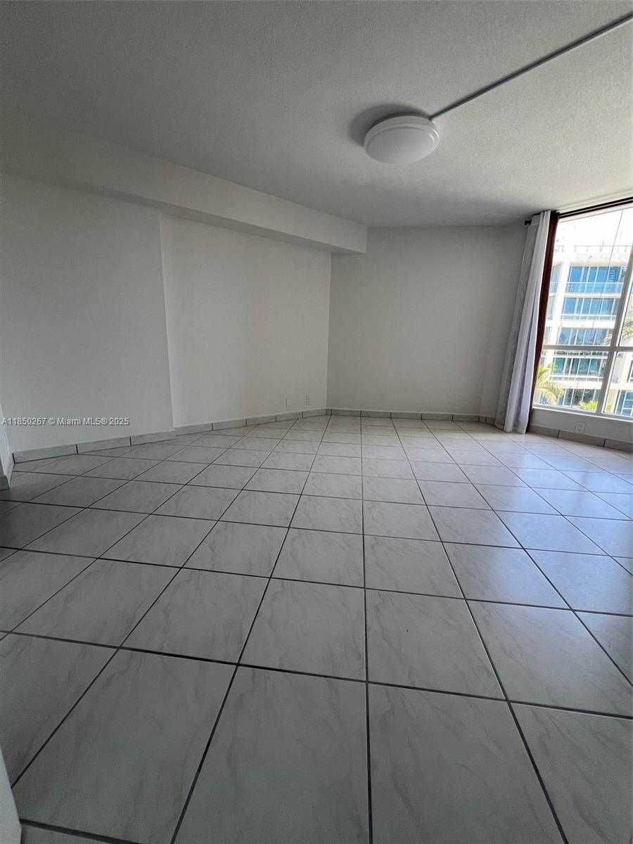 Small Image of 6767 COLLINS AVE #403, Miami Beach Number 6