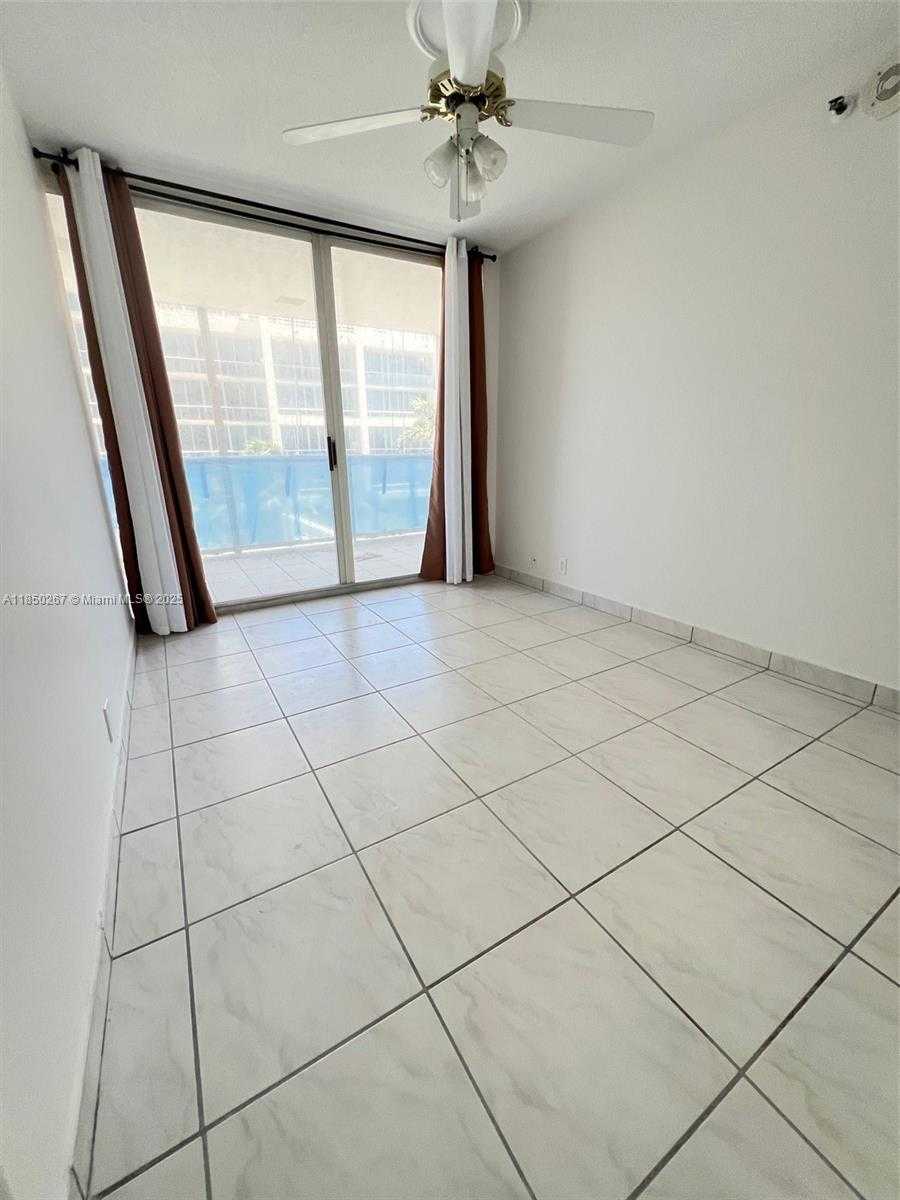Small Image of 6767 COLLINS AVE #403, Miami Beach Number 9