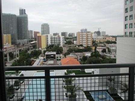 Small Image of 690 SOUTH WEST 1ST CT #1123, Miami Number 2