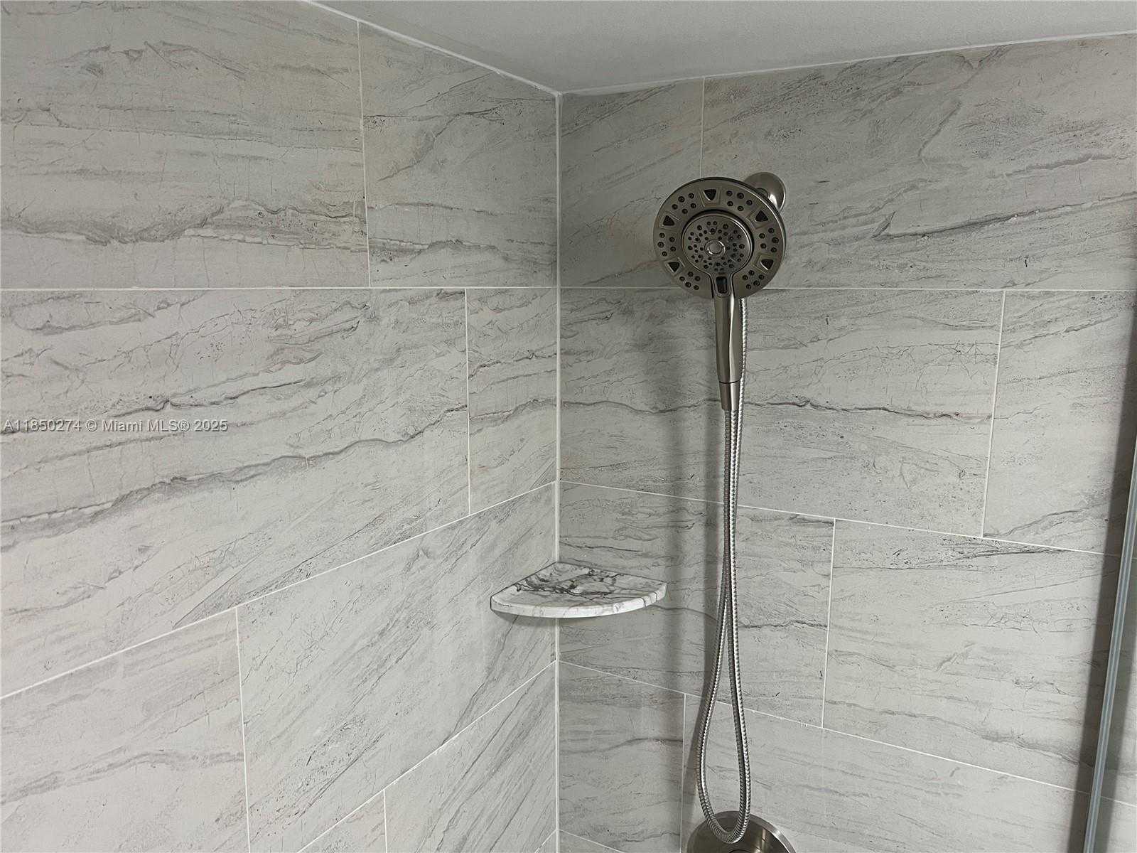 Small Image of 9501 EAST CALUSA CLUB DR, Miami Number 24