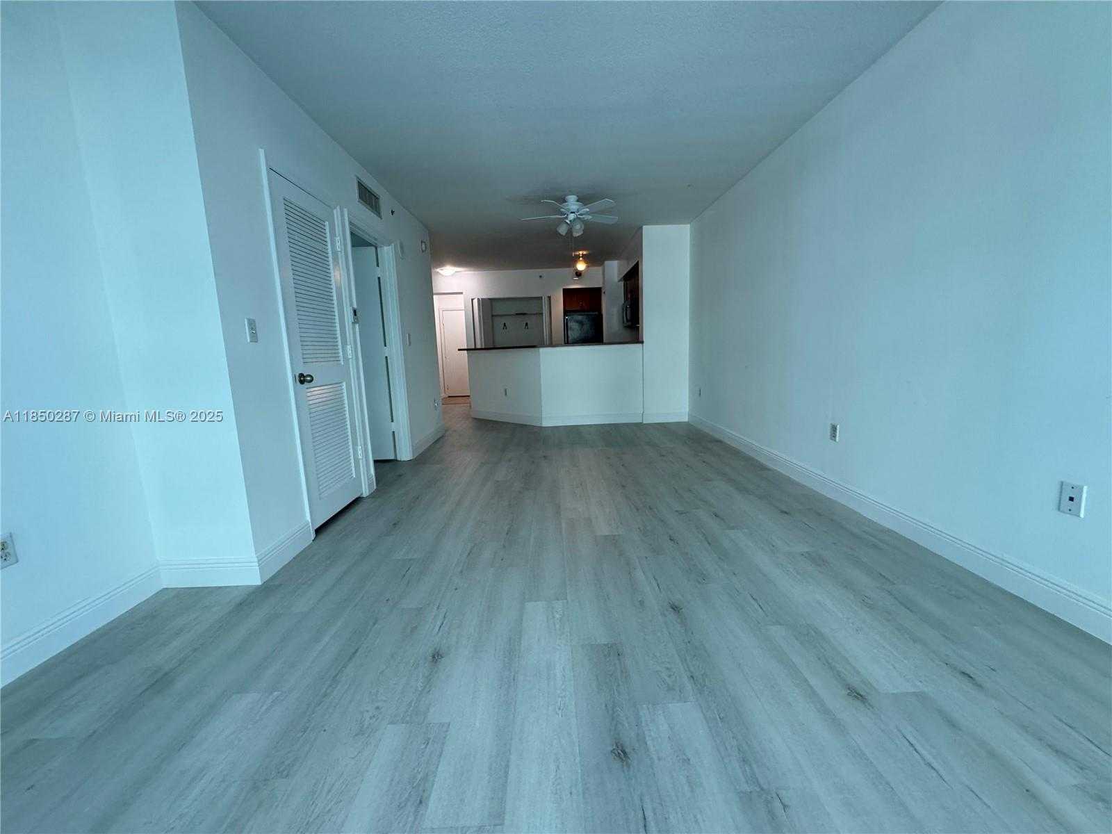 Small Image of 9201 COLLINS AVE #323, Surfside Number 10