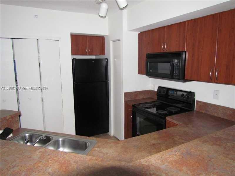 Small Image of 9201 COLLINS AVE #323, Surfside Number 18