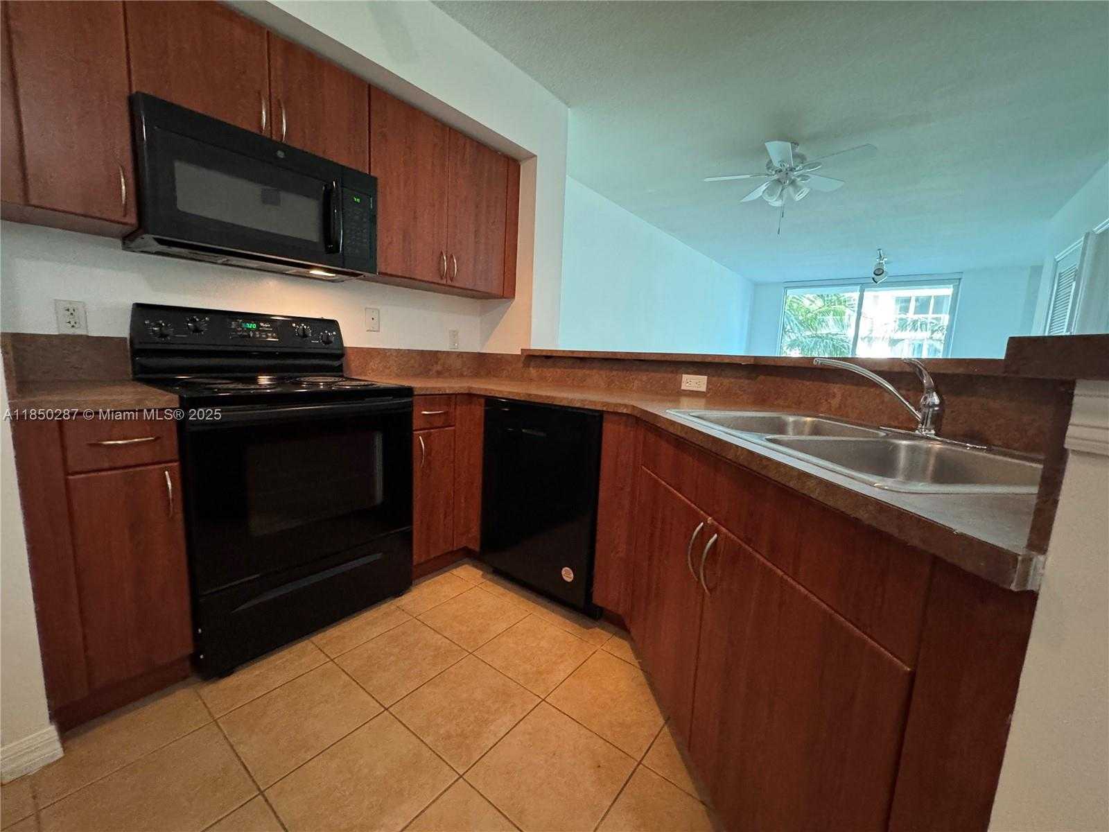 Small Image of 9201 COLLINS AVE #323, Surfside Number 7