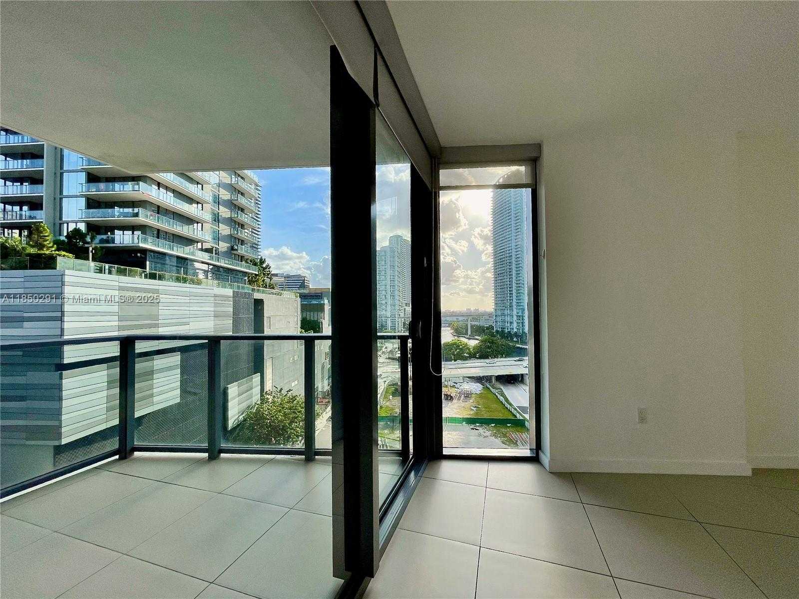 Small Image of 31 SOUTH EAST 6TH ST #1101, Miami Number 13