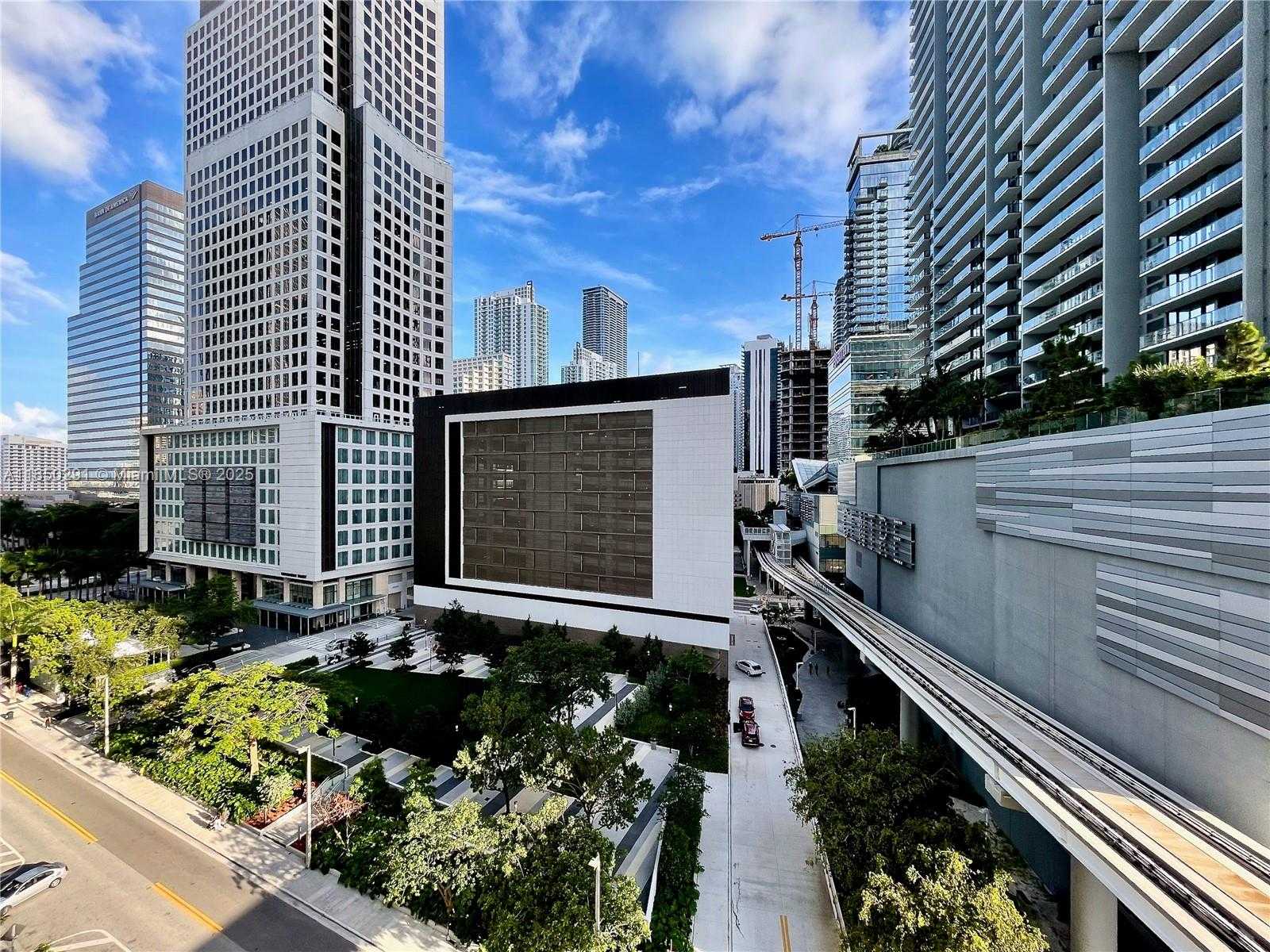 Small Image of 31 SOUTH EAST 6TH ST #1101, Miami Number 23