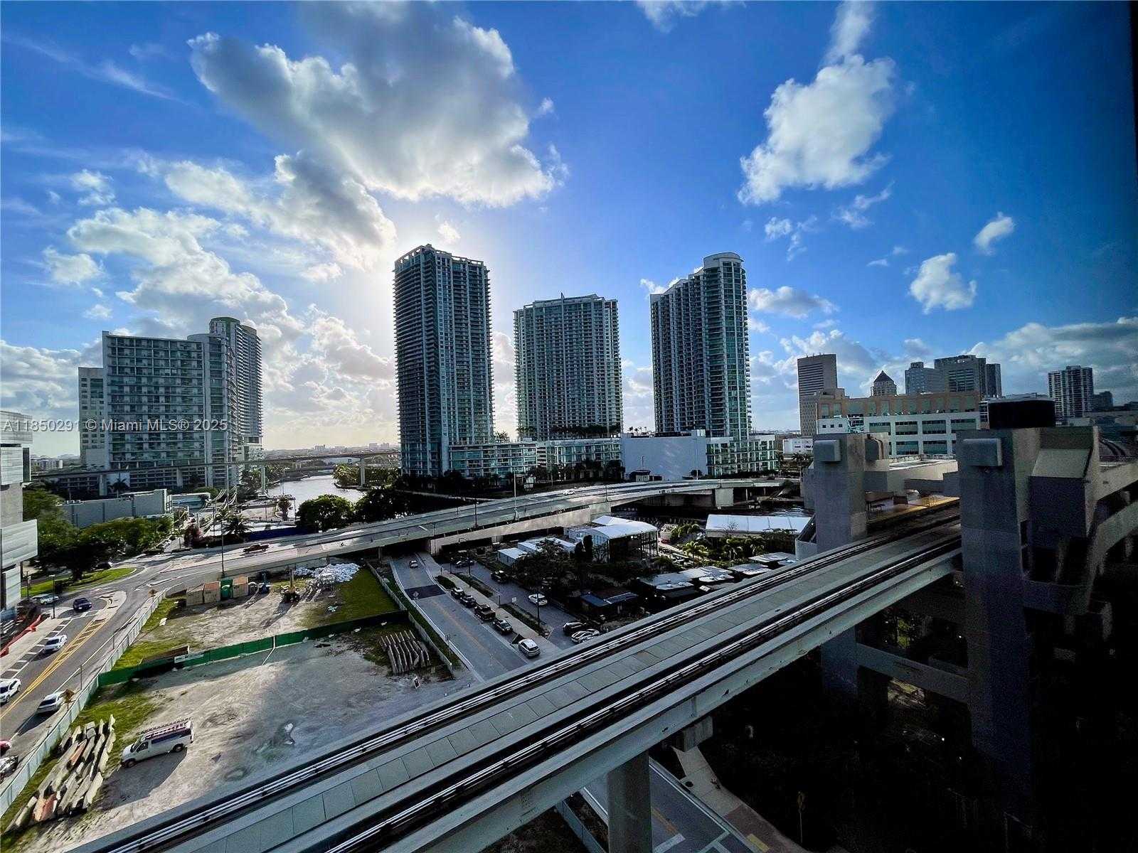 Small Image of 31 SOUTH EAST 6TH ST #1101, Miami Number 31