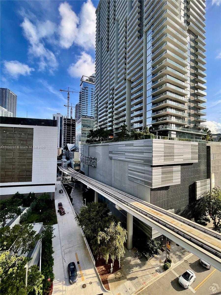 Small Image of 31 SOUTH EAST 6TH ST #1101, Miami Number 36